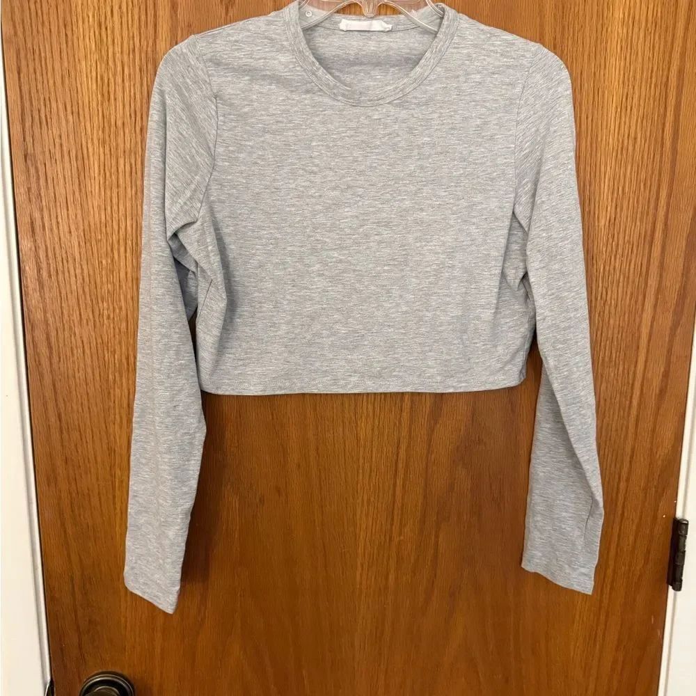 Cotton On Light Gray Long Sleeve Crop Top